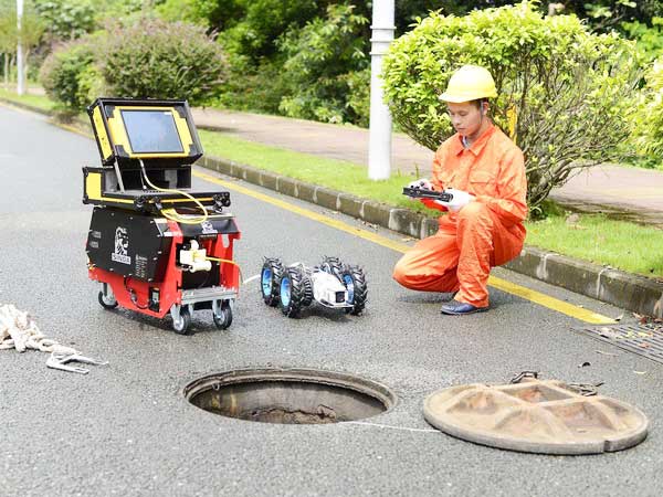 和田县管道机器人检测